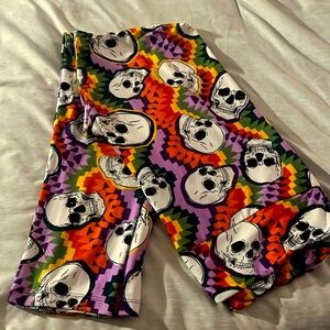 NWOT LulaRoe TC Skull leggings (never worn)